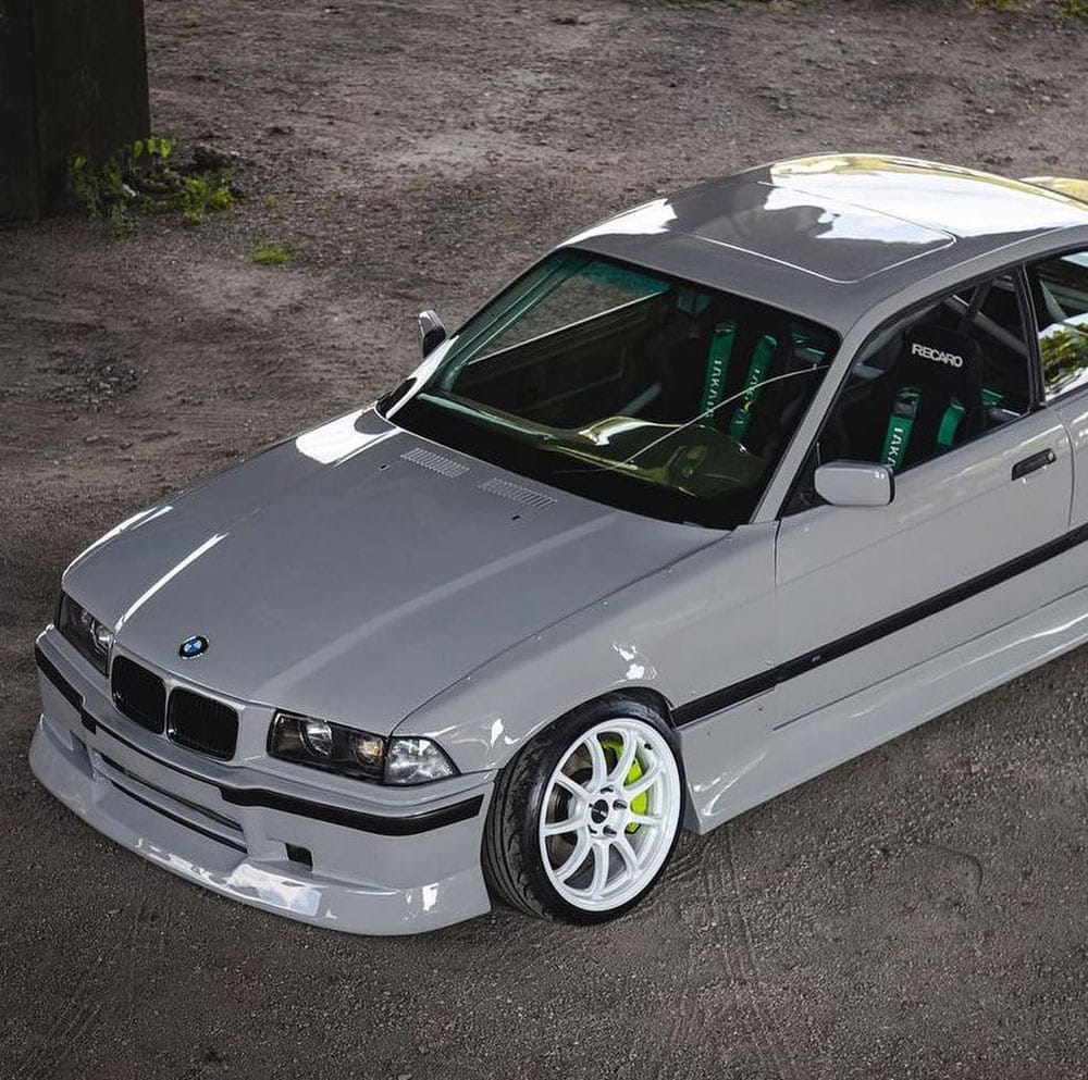 E36 Coupe front fenders